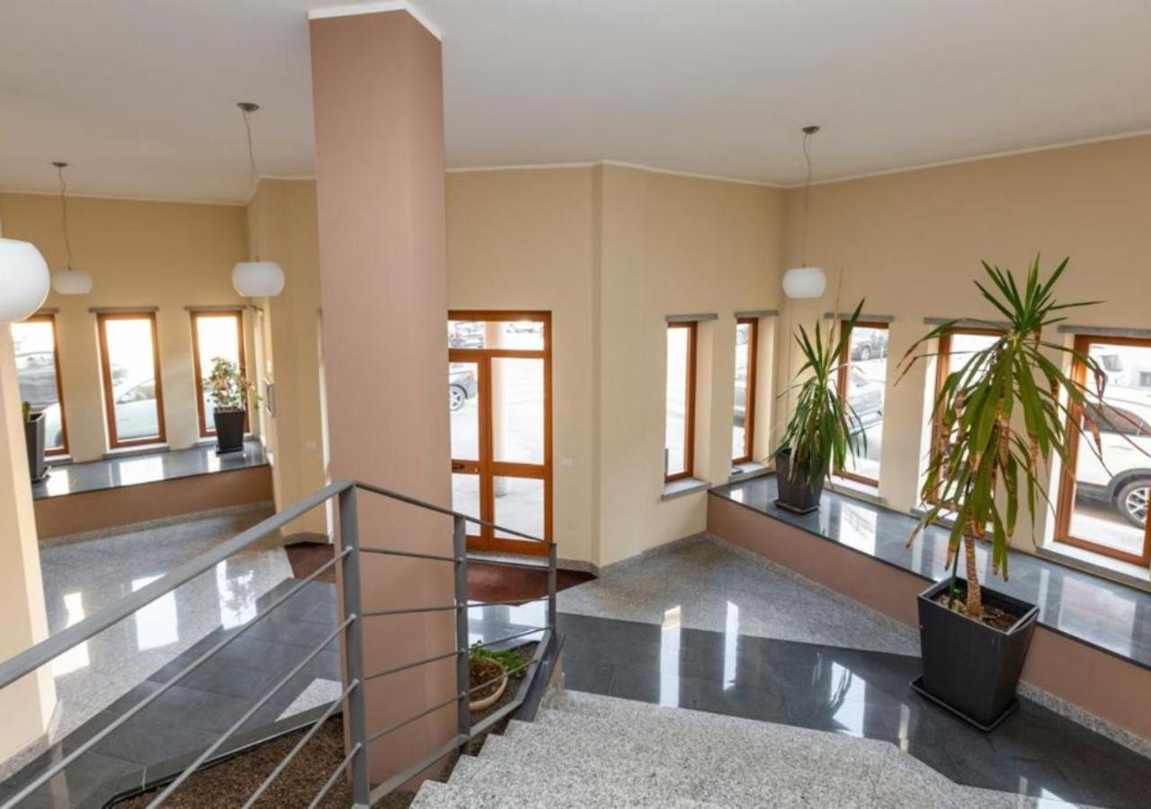 Comfy Cozy Apartment Close To Metro Τορίνο Εξωτερικό φωτογραφία
